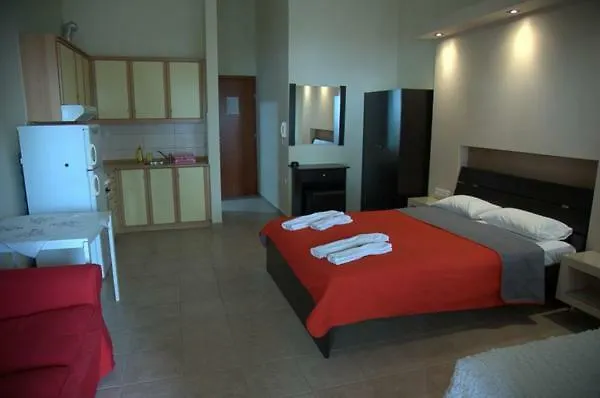 Giannakis * Chrysi Ammoudia